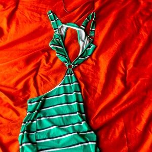 Gorgeous green striped top from shein